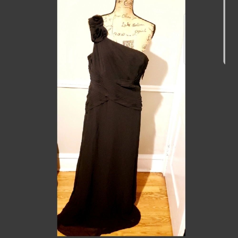 Black one shoulder formal dress